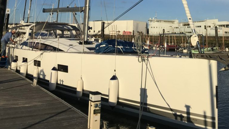 Jeanneau 64 in Historic Company